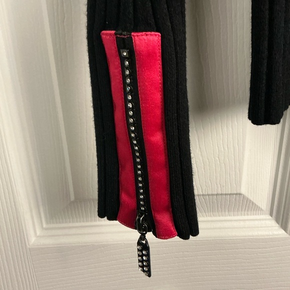 🩷Full zip rhinestone and pink bling cardigan sweater - Picture 3 of 4